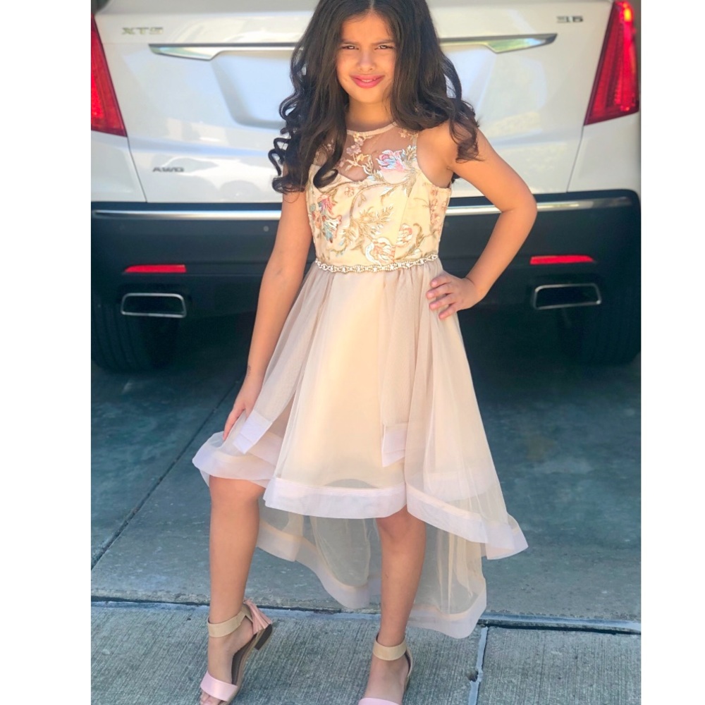 Girl occasion dress